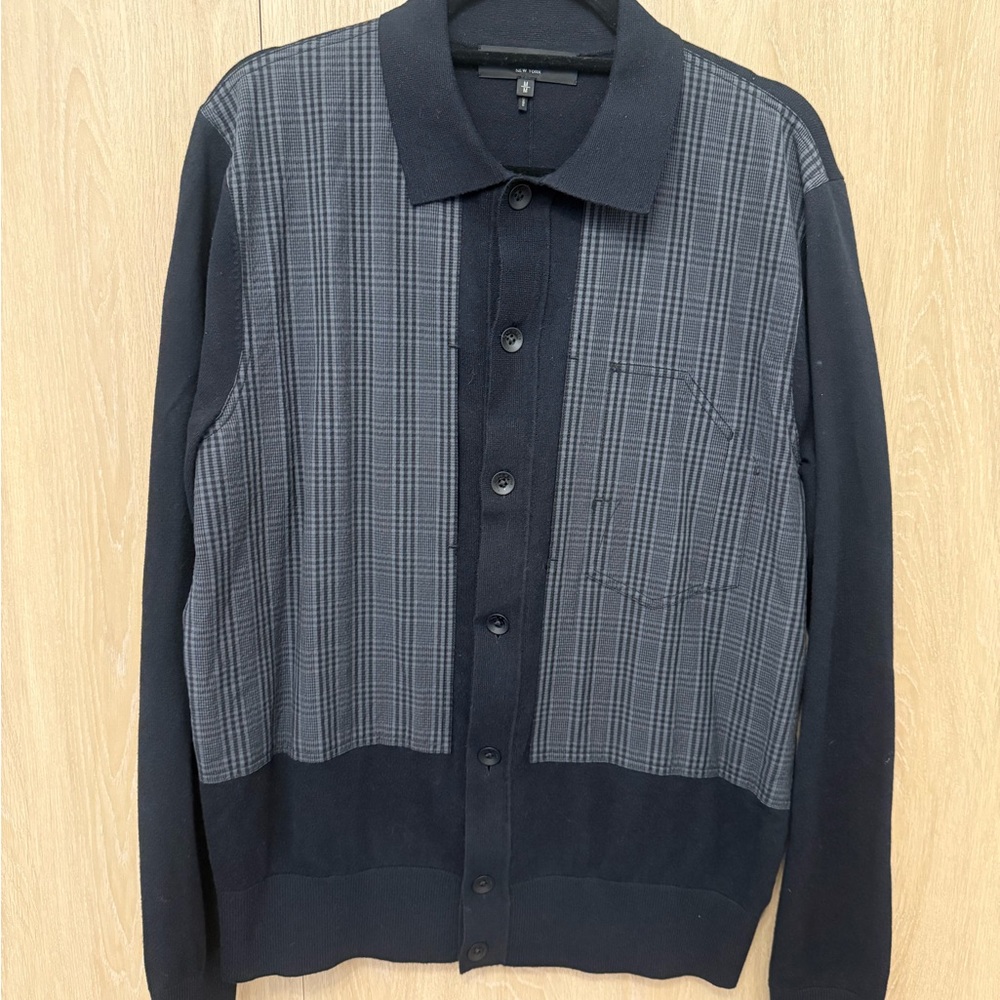 Men's Black and Gray Sweater